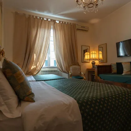 Morali Palace 3* Генуя